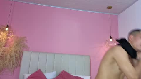 Jhan online show from April 29, 2026, 4:38 am