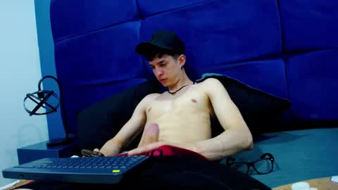 Jheampiero online show from September 27, 2025, 2:11 pm