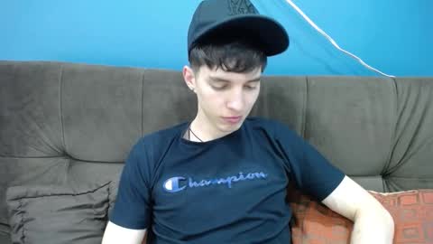 Jheampiero online show from November 22, 2025, 1:43 pm