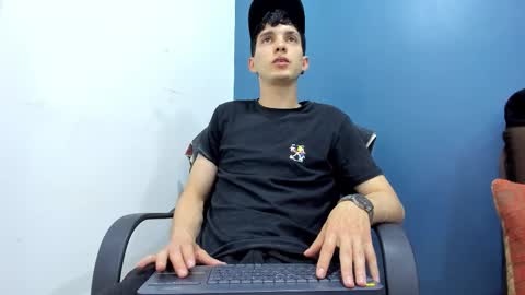 Jheampiero online show from February 12, 2026, 9:10 pm