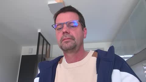 jhmec44000 online show from March 19, 2026, 12:53 pm