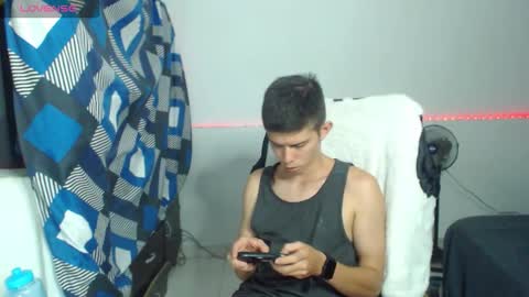 JhoanVelezModel online show from October 5, 2025, 2:10 am