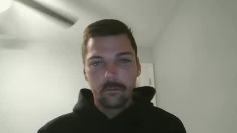 Snapshot of jholls chatting on February 9, 2025, 11:47 am jholls online show from February 9, 2025, 11:47 am