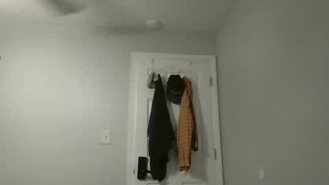 Snapshot of jholls chatting on February 10, 2025, 6:45 pm jholls online show from February 10, 2025, 6:45 pm