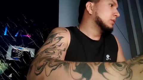 jhon online show from February 1, 2025, 7:26 am