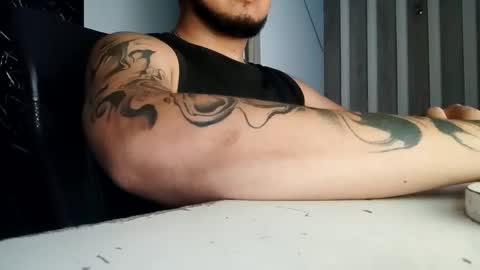 jhon online show from February 1, 2025, 10:26 am