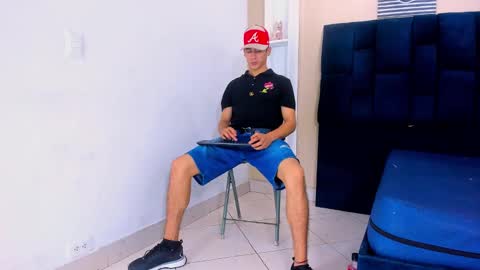 Jhon online show from February 13, 2025, 2:12 am