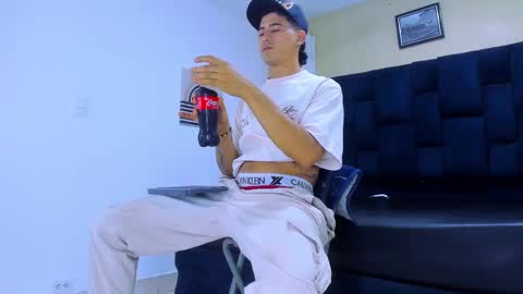 Jhon online show from September 18, 2025, 3:19 am