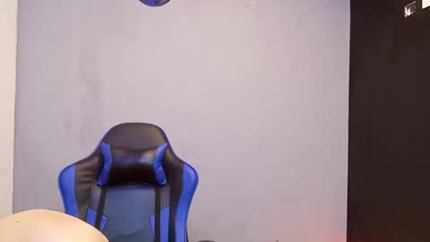 Snapshot of jhonny_thes28 chatting on February 14, 2026, 4:37 pm jhonny_thes28 online show from February 14, 2026, 4:37 pm