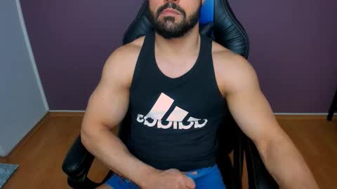 Snapshot of jhonnyboy007 chatting on February 19, 2025, 8:12 am Black Diamond online show from February 19, 2025, 8:12 am