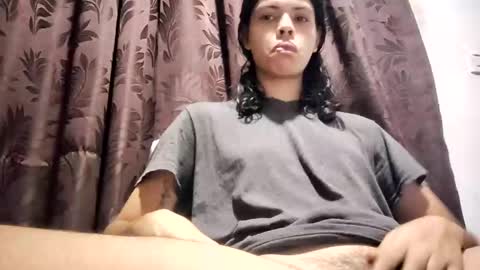 Snapshot of jhony_fucker chatting on January 10, 2025, 9:23 am jhony_fucker online show from January 10, 2025, 9:23 am