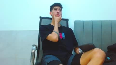 jhony_sex3 online show from May 30, 2026, 9:17 am