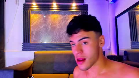 jhostin_1 online show from November 21, 2025, 8:51 pm