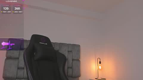 Snapshot of jhotta_foxx chatting on March 18, 2026, 10:07 am Jhonatan80 online show from March 18, 2026, 10:07 am
