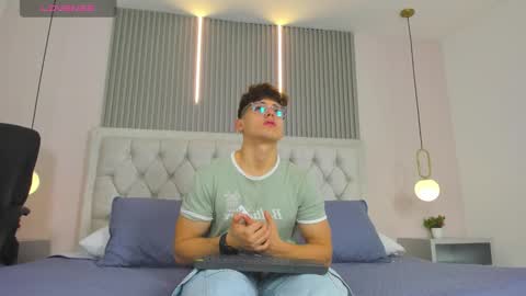 jhoumod_21 online show from November 25, 2025, 3:06 am