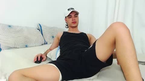 Snapshot of jhuan_cute chatting on June 21, 2026, 12:35 am Jhuan Nhez online show from June 21, 2026, 12:35 am