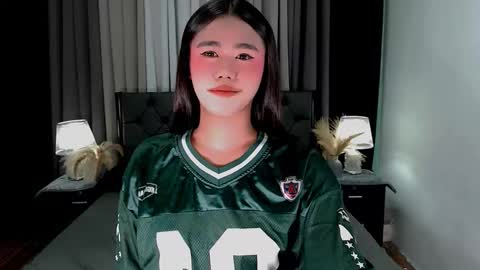 jhuliana_and_charles_room online show from March 16, 2026, 4:55 pm