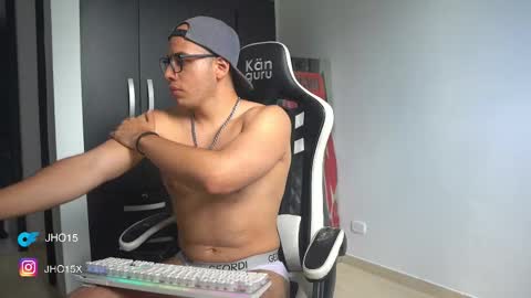 Jhx online show from November 19, 2025, 5:35 pm