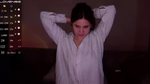jia_lisaa online show from July 8, 2026, 11:37 am