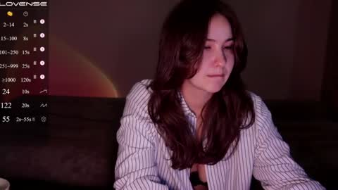 jia_lisaa online show from July 26, 2026, 11:39 am