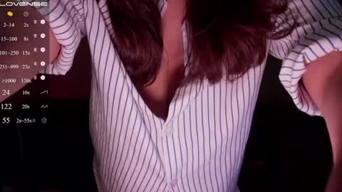 jia_lisaa online show from August 4, 2026, 1:25 pm