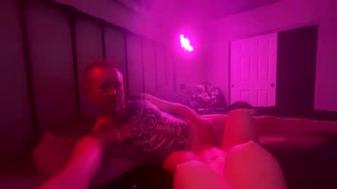 Snapshot of jimboslice4u2 chatting on July 10, 2026, 6:32 pm jimboslice4u2 online show from July 10, 2026, 6:32 pm