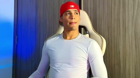 Snapshot of jimmy_leeh_ chatting on February 4, 2026, 5:46 am Jimmy Leeh online show from February 4, 2026, 5:46 am