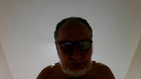 Snapshot of jimmybenido chatting on December 25, 2024, 5:26 pm Jim Redgewell online show from December 25, 2024, 5:26 pm