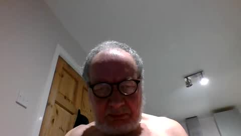 Snapshot of jimmybenido chatting on January 4, 2025, 5:16 pm Jim Redgewell online show from January 4, 2025, 5:16 pm