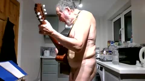 Snapshot of jimmybenido chatting on January 7, 2025, 5:31 pm Jim Redgewell online show from January 7, 2025, 5:31 pm