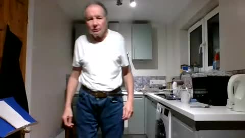 Snapshot of jimmybenido chatting on January 21, 2025, 5:20 pm Jim Redgewell online show from January 21, 2025, 5:20 pm