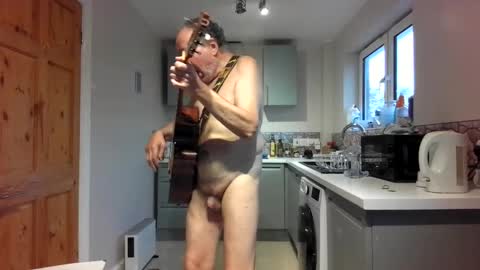 Snapshot of jimmybenido chatting on September 27, 2025, 4:12 pm Jim Redgewell online show from September 27, 2025, 4:12 pm