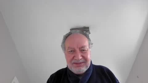 Snapshot of jimmybenido chatting on September 28, 2025, 4:01 pm Jim Redgewell online show from September 28, 2025, 4:01 pm