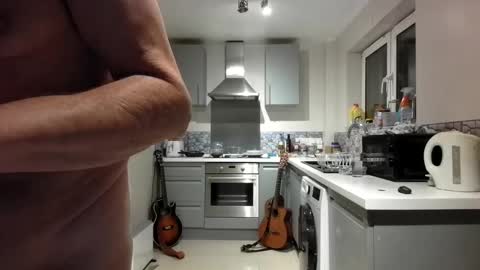 Snapshot of jimmybenido chatting on December 17, 2025, 6:25 pm Jim Redgewell online show from December 17, 2025, 6:25 pm