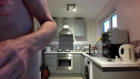 Snapshot of jimmybenido chatting on March 6, 2026, 6:04 pm Jim Redgewell online show from March 6, 2026, 6:04 pm