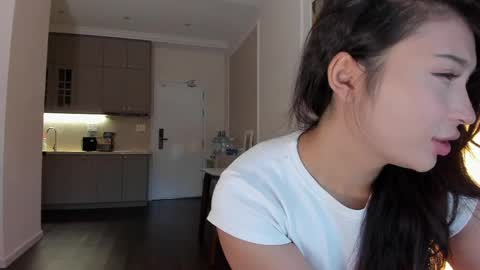 Jina meow online show from May 25, 2026, 2:39 am