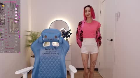 Snapshot of jinx_boom chatting on January 21, 2025, 8:41 am jinx_boom online show from January 21, 2025, 8:41 am