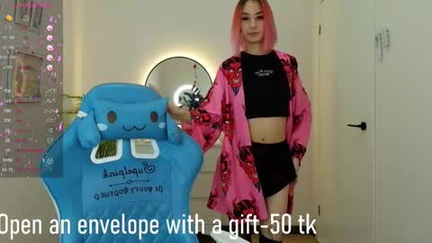 Snapshot of jinx_boom chatting on February 12, 2025, 8:06 am jinx_boom online show from February 12, 2025, 8:06 am