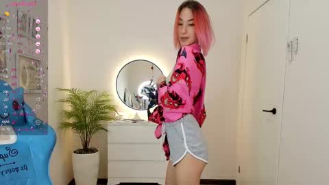 Snapshot of jinx_boom chatting on February 16, 2025, 8:10 am jinx_boom online show from February 16, 2025, 8:10 am