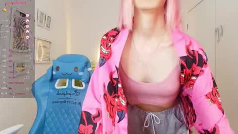 Snapshot of jinx_boom chatting on February 22, 2025, 8:40 am jinx_boom online show from February 22, 2025, 8:40 am