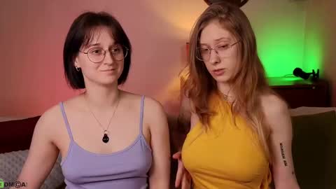 Snapshot of jitoon_exe chatting on February 23, 2025, 2:18 am Hey Guys We are Julia ginger  Tina brunette online show from February 23, 2025, 2:18 am