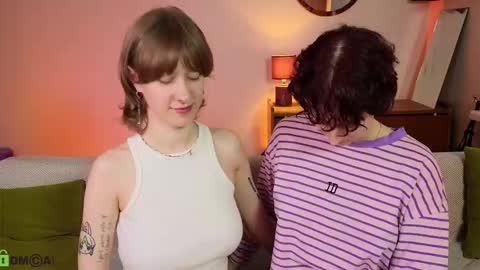 Snapshot of jitoon_exe chatting on October 17, 2025, 10:07 am Hey Guys We are Julia ginger  Tina brunette online show from October 17, 2025, 10:07 am