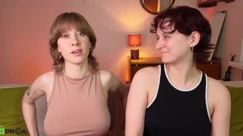 Snapshot of jitoon_exe chatting on October 24, 2025, 11:45 pm Hey Guys We are Julia ginger  Tina brunette online show from October 24, 2025, 11:45 pm