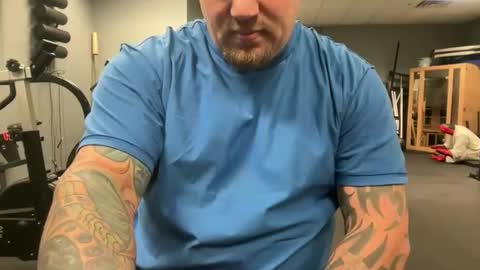 Snapshot of jitzgolfer chatting on December 5, 2025, 4:10 am jitzgolfer online show from December 5, 2025, 4:10 am