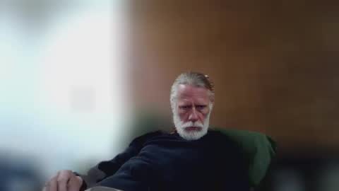 jizzmitten5 online show from January 19, 2026, 3:32 am