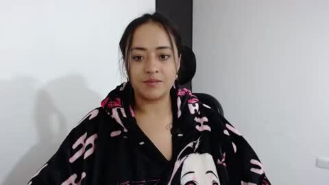 Snapshot of jjulietha95 chatting on February 8, 2025, 5:08 am Julieta online show from February 8, 2025, 5:08 am