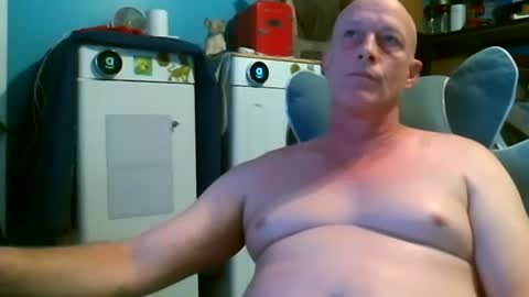 Snapshot of jlz2695 chatting on June 1, 2026, 5:14 pm jlz2695 online show from June 1, 2026, 5:14 pm