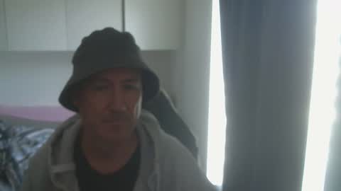 Snapshot of jman2025839798 chatting on March 5, 2026, 10:44 am jman2025839798 online show from March 5, 2026, 10:44 am