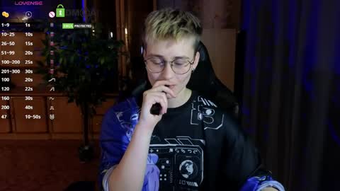 J online show from April 10, 2026, 8:46 pm