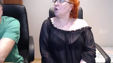Snapshot of joannaandneighbour chatting on December 5, 2024, 6:00 pm Joanna and Greg online show from December 5, 2024, 6:00 pm